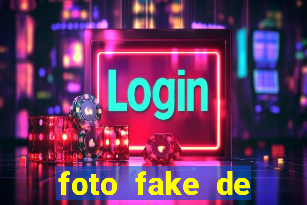foto fake de menina no espelho cabelo cacheado